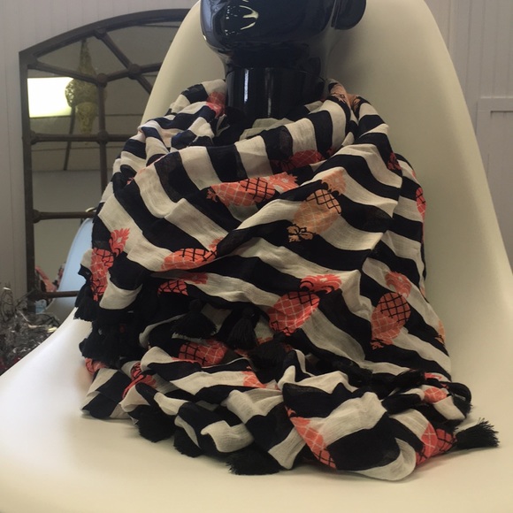 Spartina 449 Accessories - Pineapple Scarf 🧣